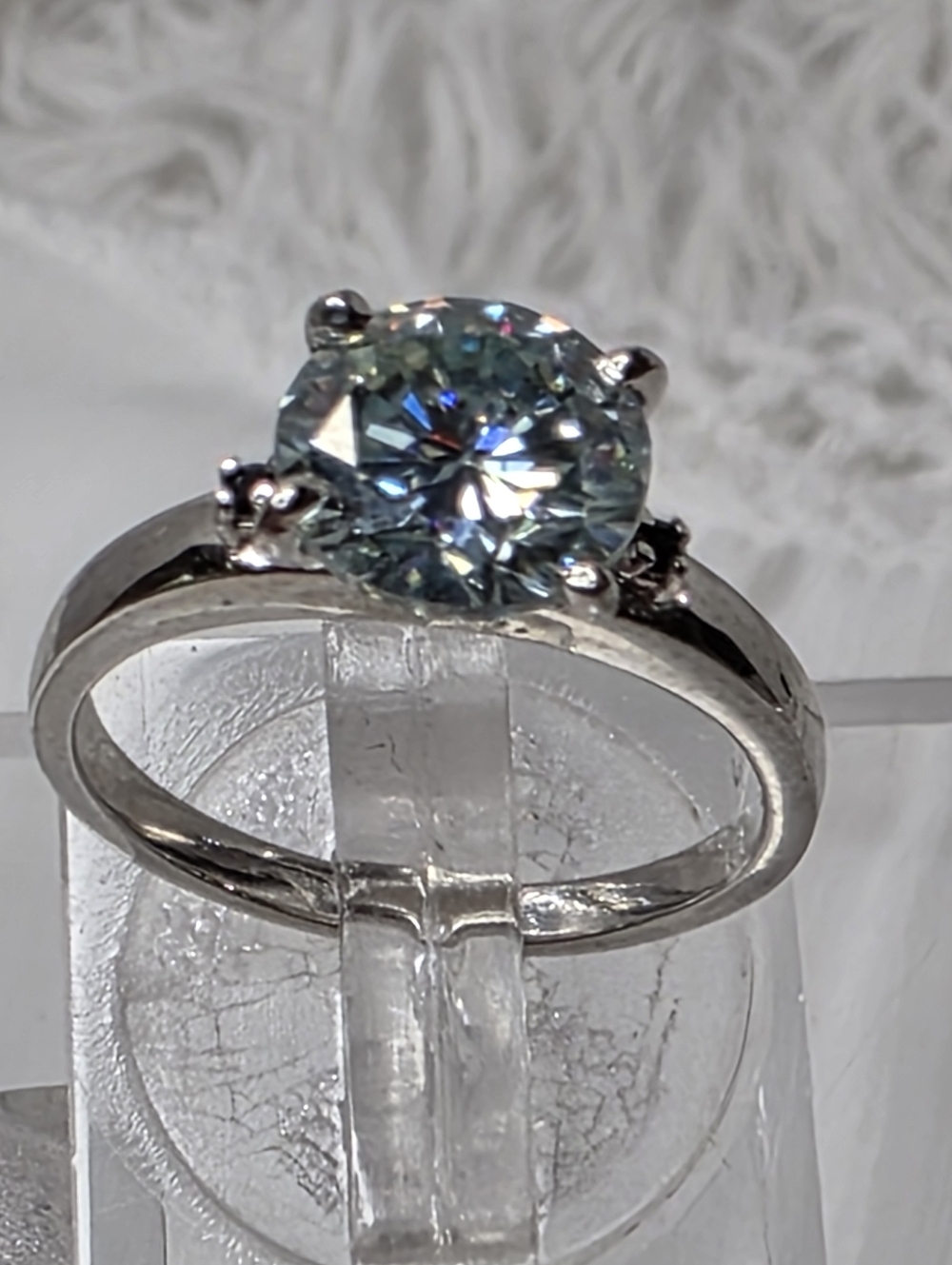Moissanite 2.5 Carat Solitare Ring with Black Moissanite accents